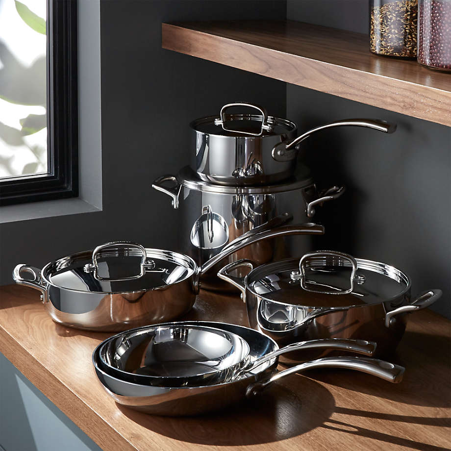 Exploring the Differences Stainless Steel Cookware vs. Cast Iron Cook